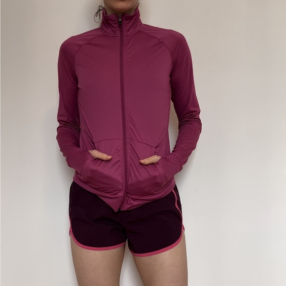 Workout/outdoor vest - Picture 4 of 9